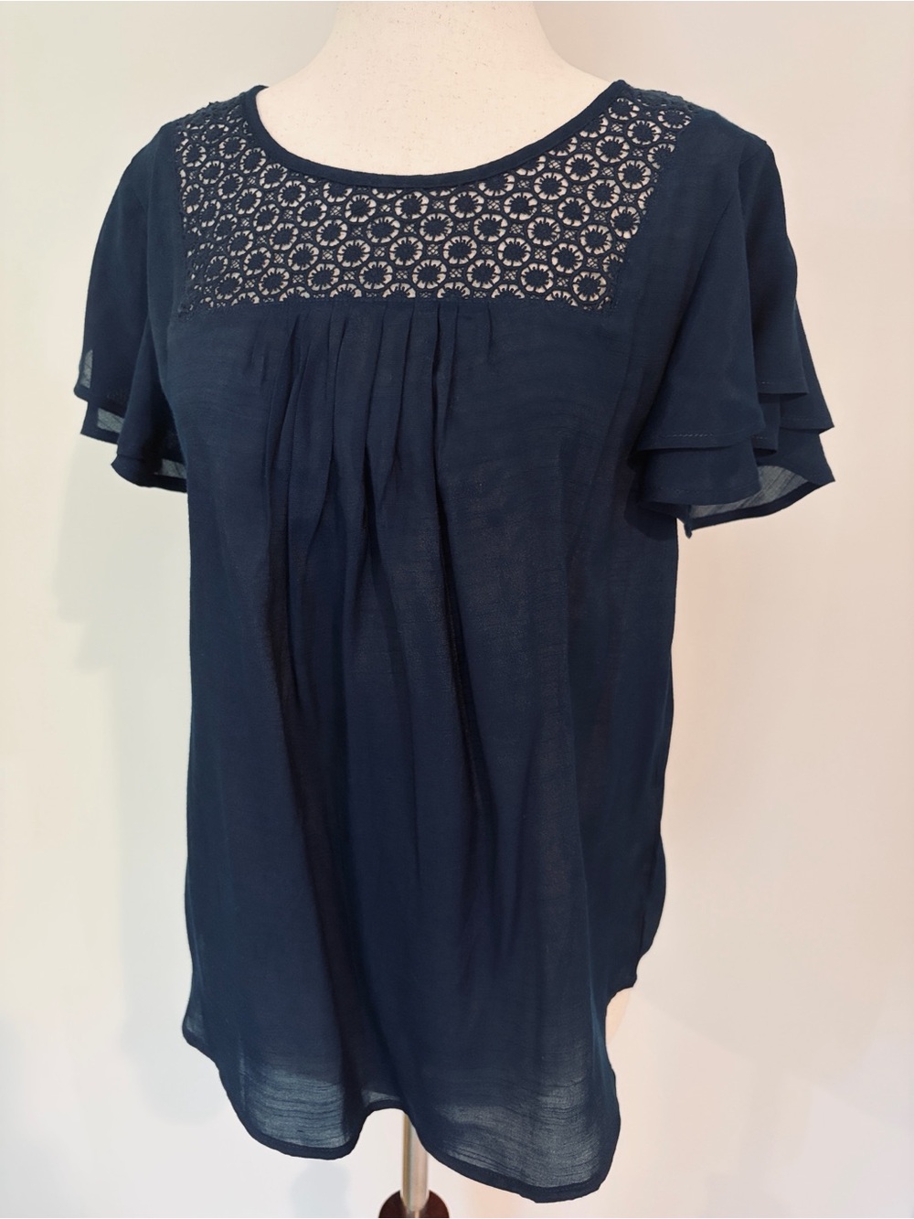 Liz Claiborne Navy Lace Yoke Flutter Sleeve Blouse